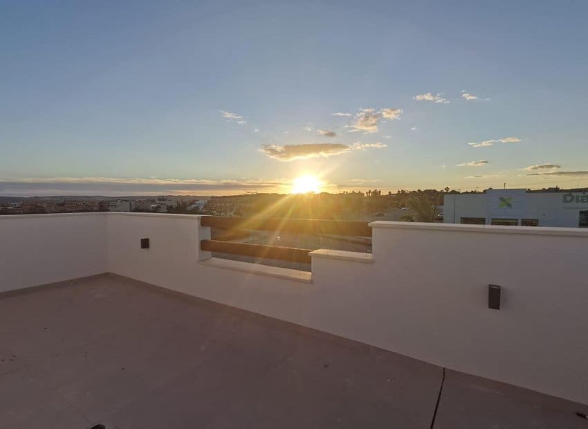 5 chambre Villa/Maison à vendre à Los Montesinos avec piscine - 780 000 € (Ref: 9840589)