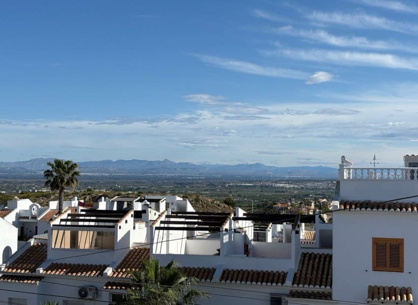 3 soveværelse Byhus til salg i Ciudad Quesada med swimmingpool - € 215.000 (Ref: 9840592)