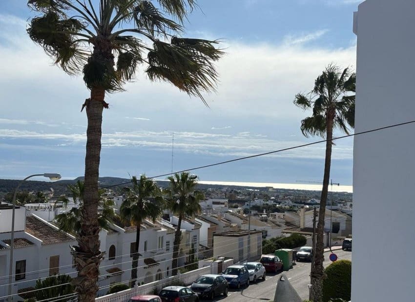 3 soveværelse Byhus til salg i Ciudad Quesada med swimmingpool - € 215.000 (Ref: 9840592)
