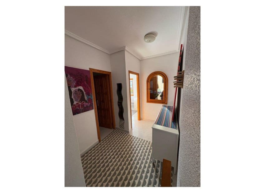3 soveværelse Byhus til salg i Ciudad Quesada med swimmingpool - € 215.000 (Ref: 9840592)