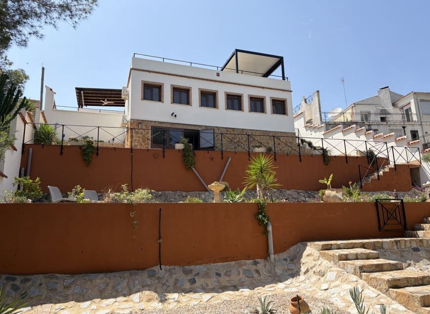 4 soveværelse Villa til salg i Pinar de Campoverde med swimmingpool - € 699.950 (Ref: 9840593)