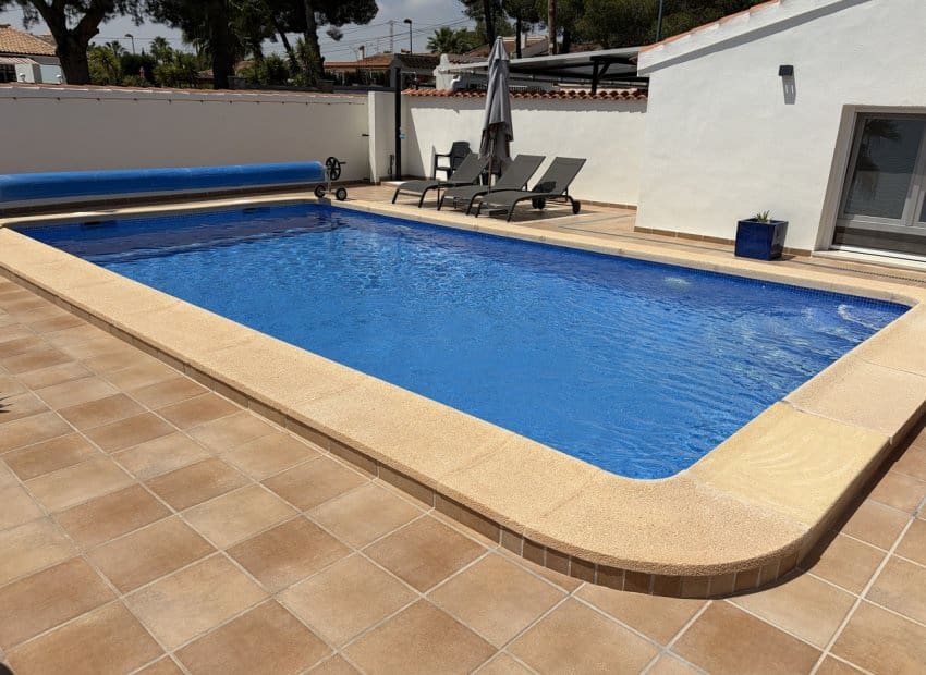 4 soveværelse Villa til salg i Pinar de Campoverde med swimmingpool - € 699.950 (Ref: 9840593)