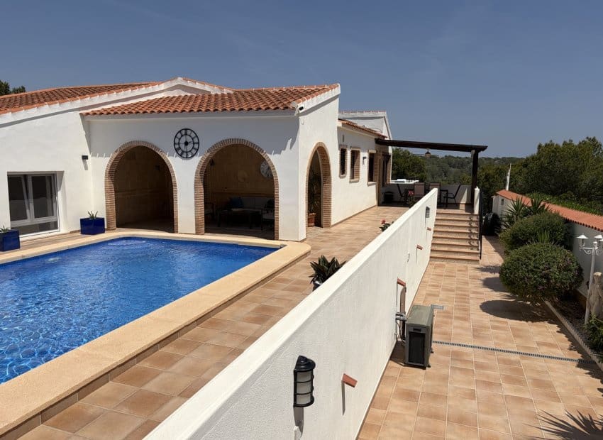 4 soveværelse Villa til salg i Pinar de Campoverde med swimmingpool - € 699.950 (Ref: 9840593)