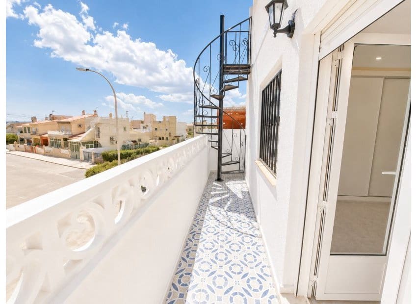 1 bedroom Apartment for sale in San Fulgencio - € 129,000 (Ref: 9840594)
