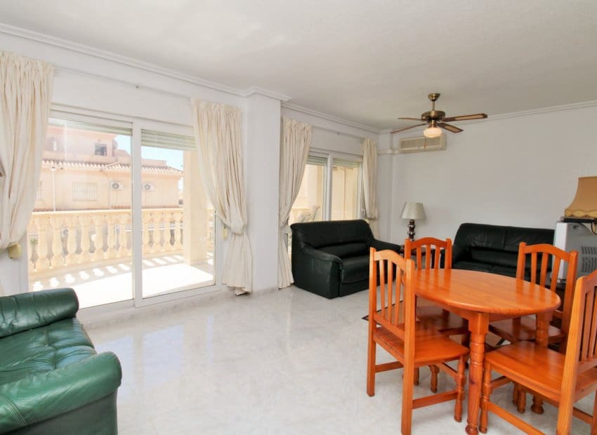 3 slaapkamer Appartement te koop in Orihuela Costa met zwembad - € 195.000 (Ref: 9840595)