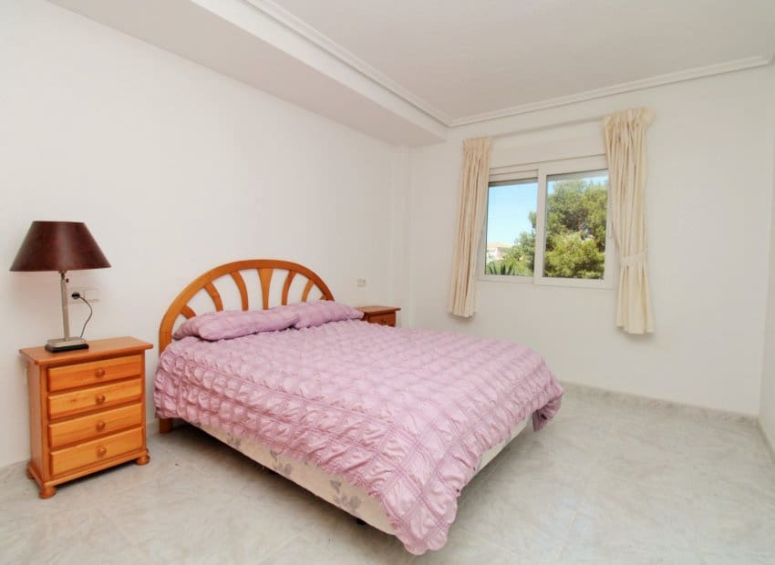 3 slaapkamer Appartement te koop in Orihuela Costa met zwembad - € 195.000 (Ref: 9840595)