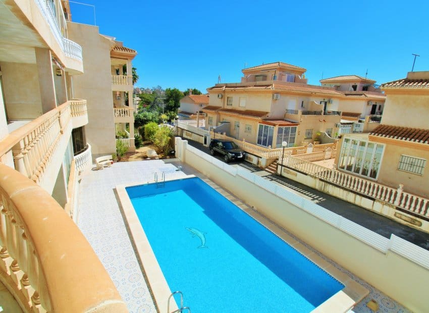 3 slaapkamer Appartement te koop in Orihuela Costa met zwembad - € 195.000 (Ref: 9840595)
