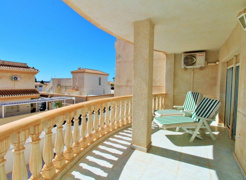 3 slaapkamer Appartement te koop in Orihuela Costa met zwembad - € 195.000 (Ref: 9840595)