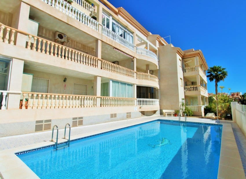 3 slaapkamer Appartement te koop in Orihuela Costa met zwembad - € 195.000 (Ref: 9840595)