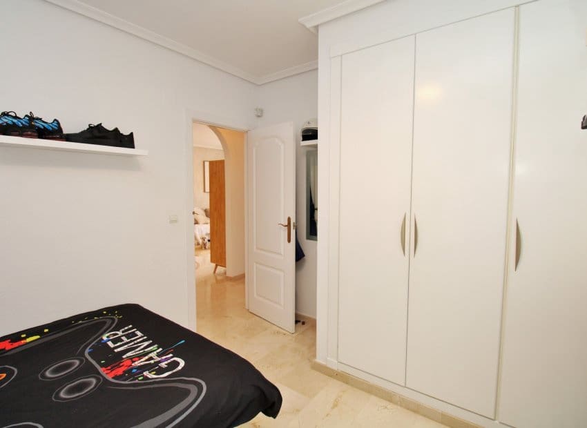 3 sypialnia Dom na sprzedaż w Villamartin z basenem - 269 500 € (Ref: 9840596)
