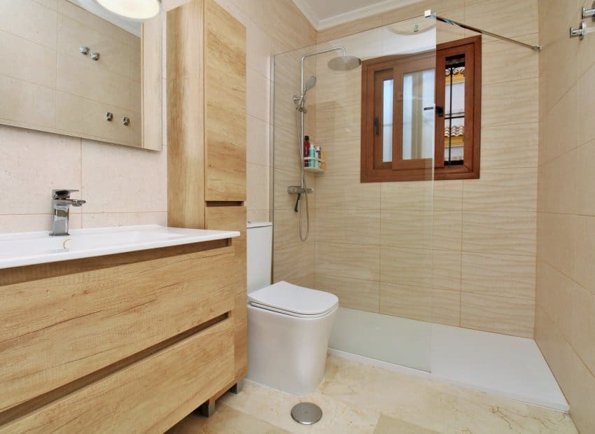 3 sypialnia Dom na sprzedaż w Villamartin z basenem - 269 500 € (Ref: 9840596)