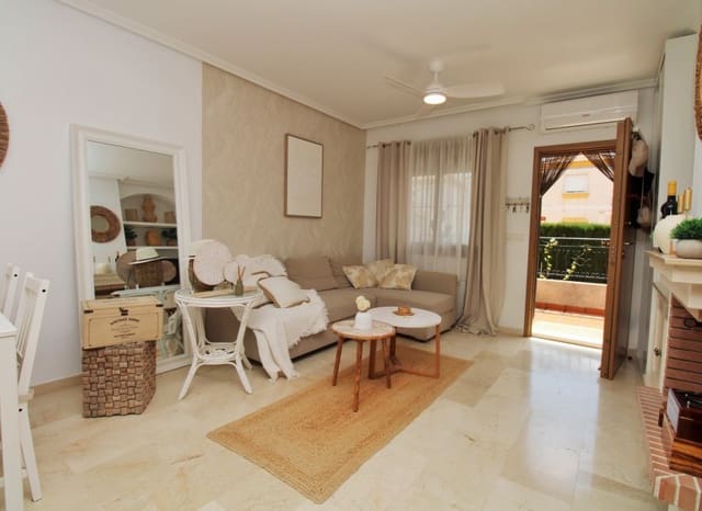 3 soveværelse Byhus til salg i Villamartin, Orihuela med swimmingpool - € 269.500 (Ref: 9840596)