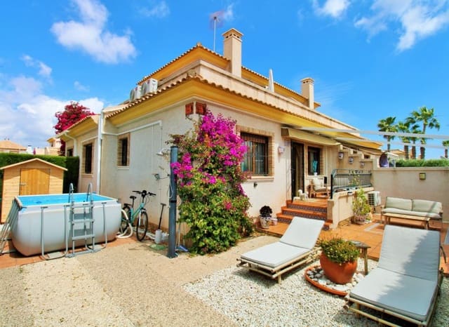 3 soveværelse Byhus til salg i Villamartin, Orihuela med swimmingpool - € 269.500 (Ref: 9840596)