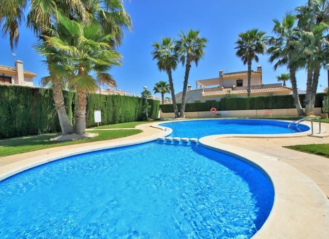 3 soveværelse Byhus til salg i Villamartin, Orihuela med swimmingpool - € 269.500 (Ref: 9840596)