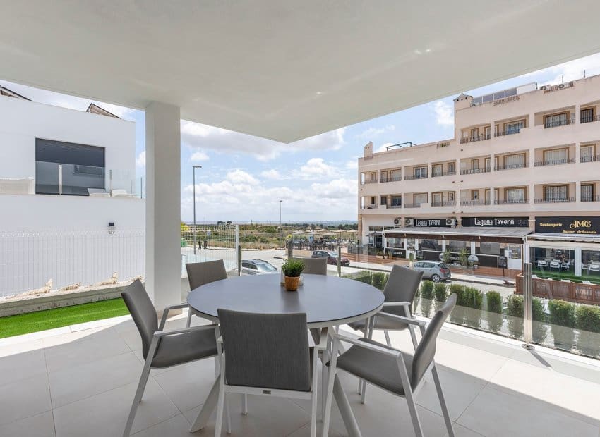 2 bedroom Apartment for sale in Vistabella - € 284,900 (Ref: 9840598)