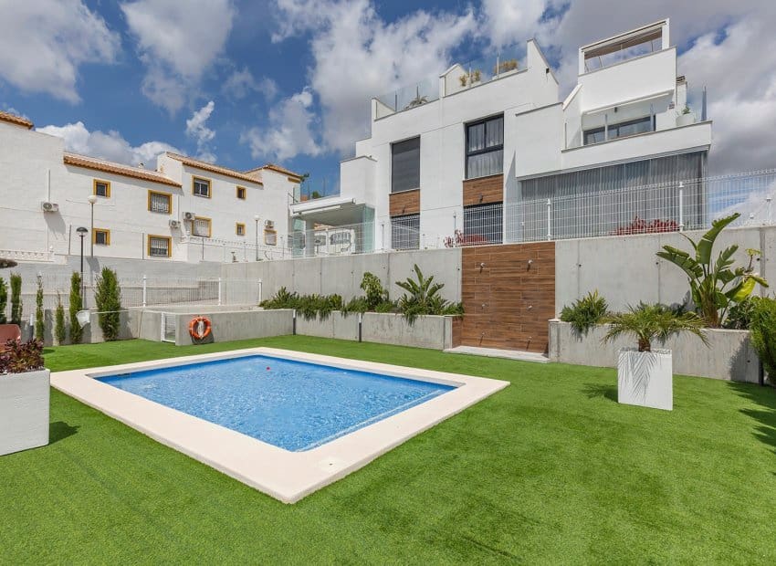 2 bedroom Apartment for sale in Vistabella - € 284,900 (Ref: 9840598)