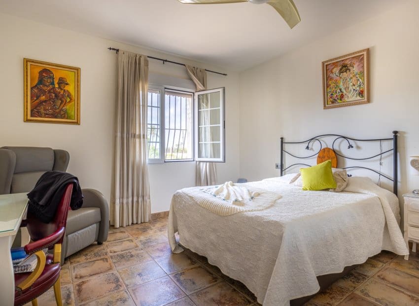 5 sypialnia Willa na sprzedaż w La Hoya z basenem - 510 000 € (Ref: 9840600)