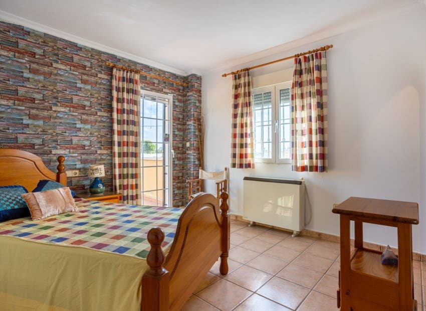 5 sypialnia Willa na sprzedaż w La Hoya z basenem - 510 000 € (Ref: 9840600)