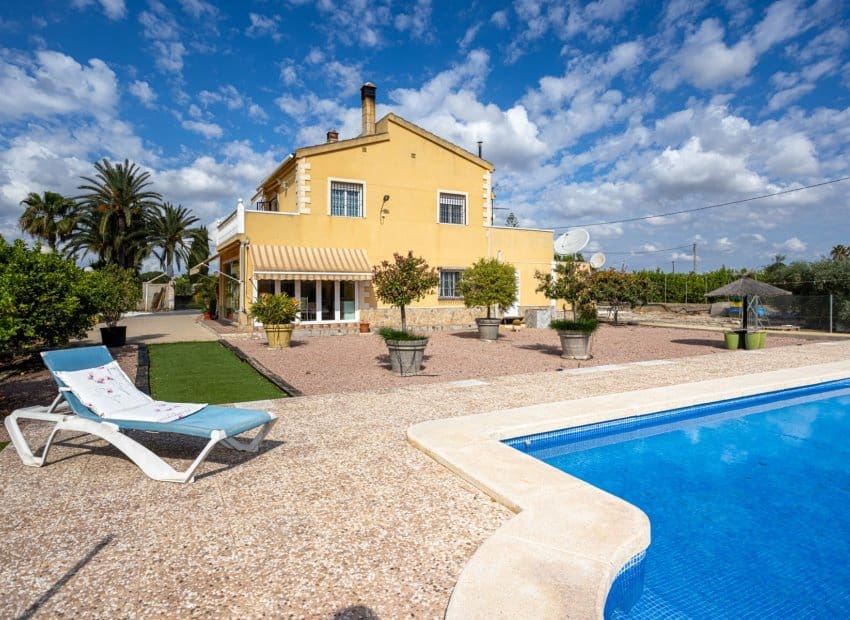 5 sypialnia Willa na sprzedaż w La Hoya z basenem - 510 000 € (Ref: 9840600)