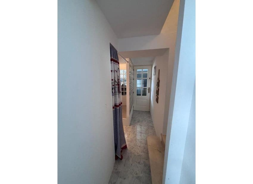 3 slaapkamer Huis te koop in Villamartin met zwembad - € 219.000 (Ref: 9840603)