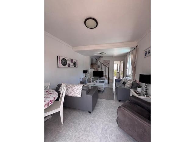 3 soverom Hus til salgs i Villamartin, Orihuela med svømmebasseng - € 219 000 (Ref: 9840603)