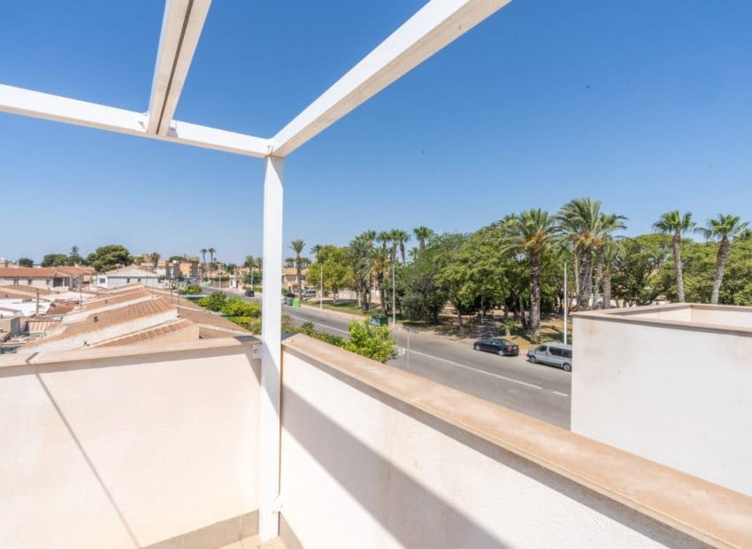 3 soverom Villa til salgs i Santiago de la Ribera med svømmebasseng - € 379 000 (Ref: 9840604)
