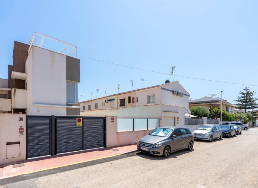 3 soverom Villa til salgs i Santiago de la Ribera med svømmebasseng - € 379 000 (Ref: 9840604)