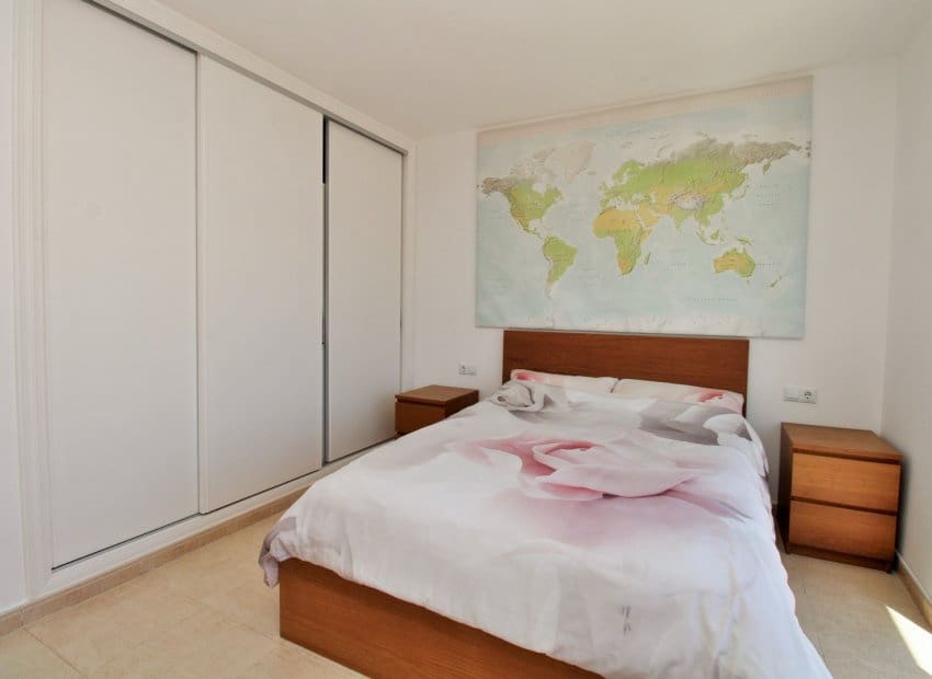 3 slaapkamer Huis te koop in Villamartin met zwembad - € 219.000 (Ref: 9840605)