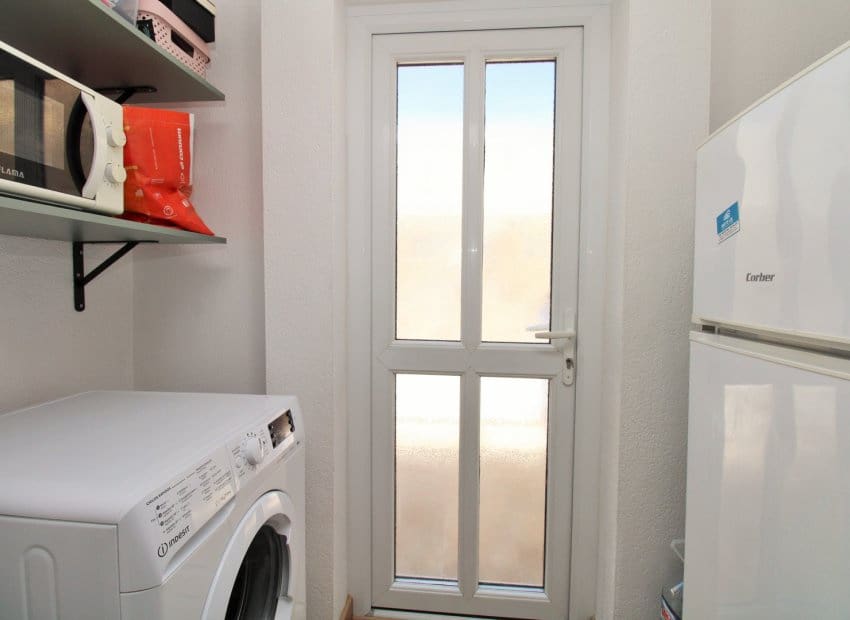 3 slaapkamer Huis te koop in Villamartin met zwembad - € 219.000 (Ref: 9840605)