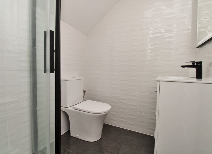 3 slaapkamer Huis te koop in Villamartin met zwembad - € 219.000 (Ref: 9840605)