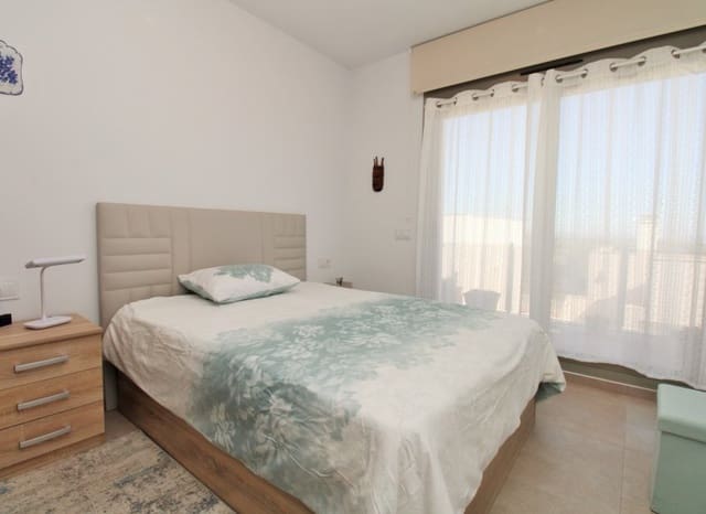 3 soverom Villa til salgs i Villamartin, Orihuela med svømmebasseng - € 469 000 (Ref: 9840606)