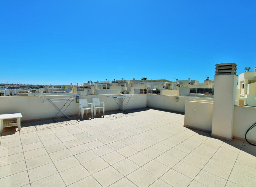 3 soveværelse Villa til salg i Villamartin med swimmingpool - € 469.000 (Ref: 9840606)