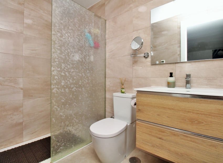 3 soveværelse Villa til salg i Villamartin med swimmingpool - € 469.000 (Ref: 9840606)