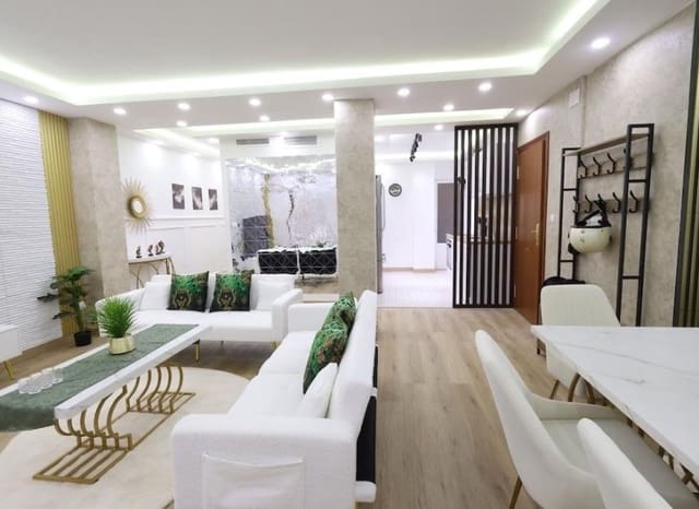 Apartamento de 4 habitaciones en Centro - Muelle Pesquero, Torrevieja en venta - 285.000 € (Ref: 9840607)