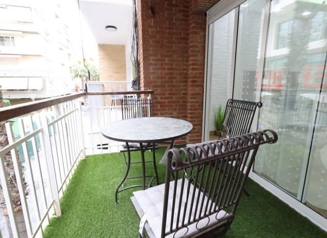 Apartamento de 4 habitaciones en Centro - Muelle Pesquero, Torrevieja en venta - 285.000 € (Ref: 9840607)