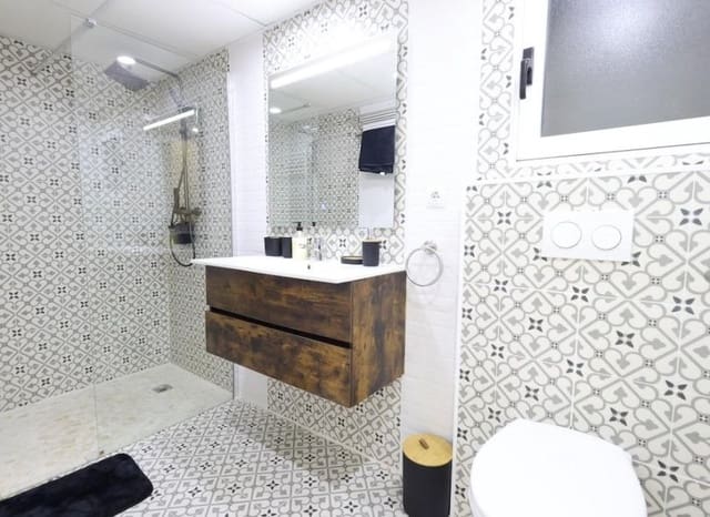 Apartamento de 4 habitaciones en Centro - Muelle Pesquero, Torrevieja en venta - 285.000 € (Ref: 9840607)