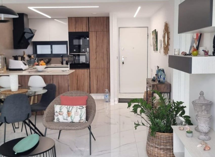 2 quarto Apartamento para venda em El Raso com piscina - 288 000 € (Ref: 9840609)
