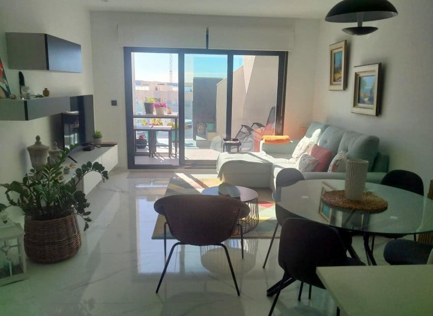 2 quarto Apartamento para venda em El Raso com piscina - 288 000 € (Ref: 9840609)