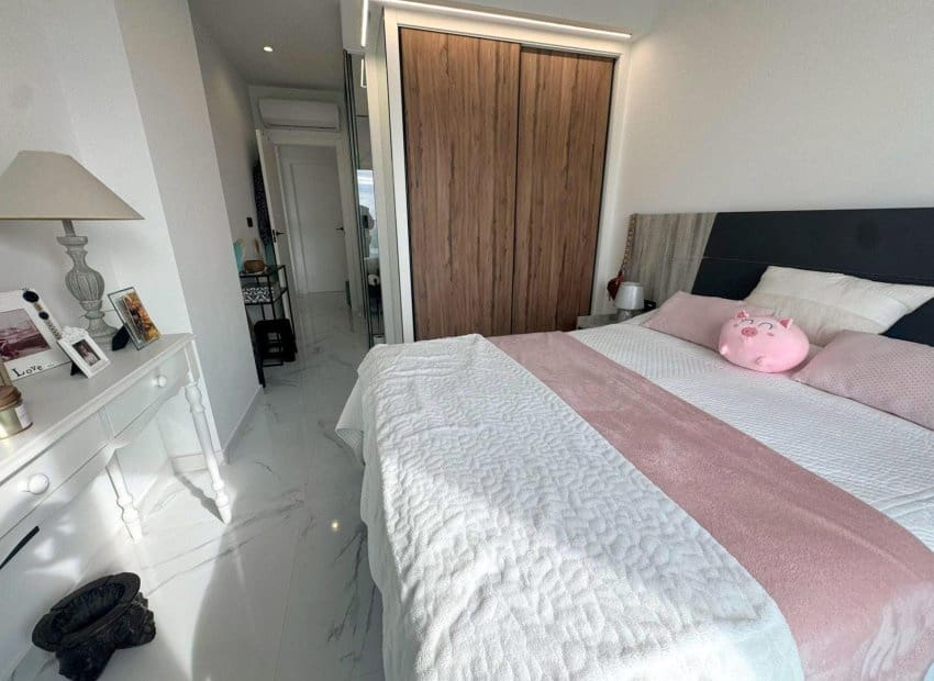 2 quarto Apartamento para venda em El Raso com piscina - 288 000 € (Ref: 9840609)