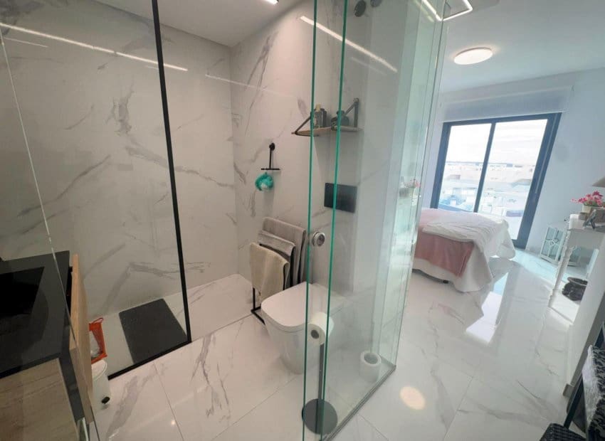 2 quarto Apartamento para venda em El Raso com piscina - 288 000 € (Ref: 9840609)