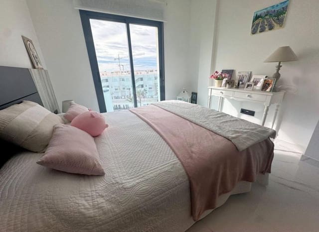 2 quarto Apartamento para venda em El Raso, Guardamar del Segura com piscina - 288 000 € (Ref: 9840609)