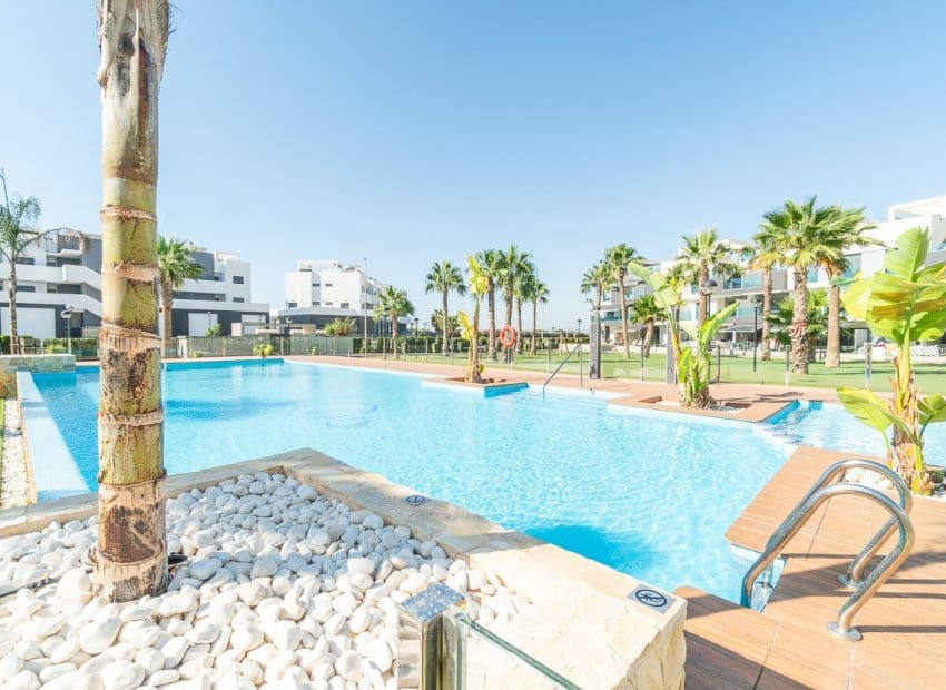 2 slaapkamer Appartement te koop in El Raso met zwembad - € 295.000 (Ref: 9840610)