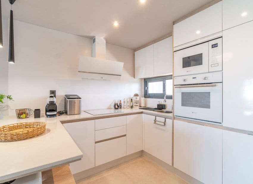 2 slaapkamer Appartement te koop in El Raso met zwembad - € 295.000 (Ref: 9840610)