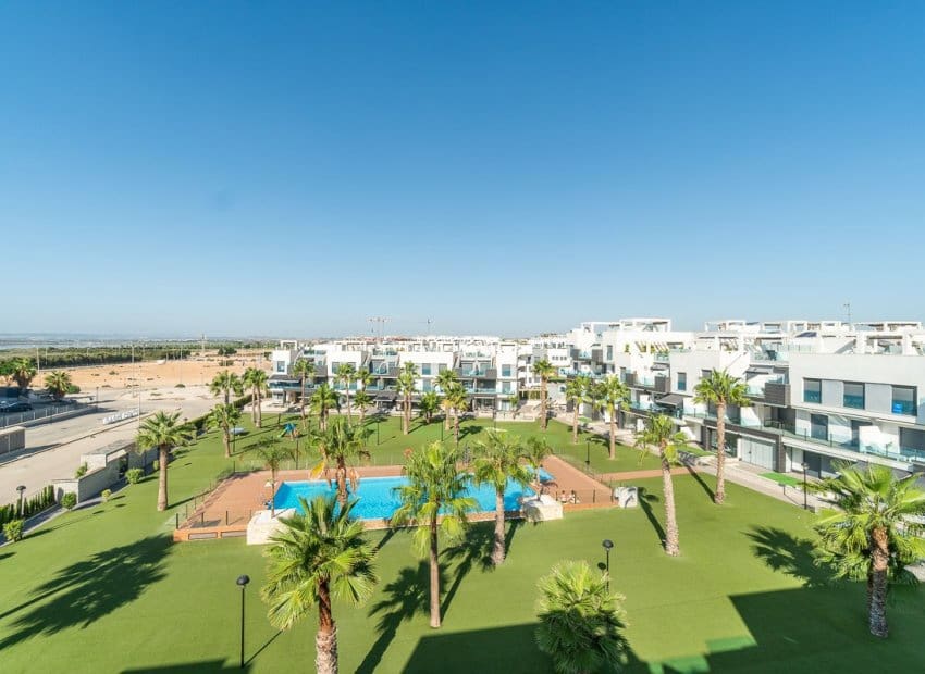2 slaapkamer Appartement te koop in El Raso met zwembad - € 295.000 (Ref: 9840610)
