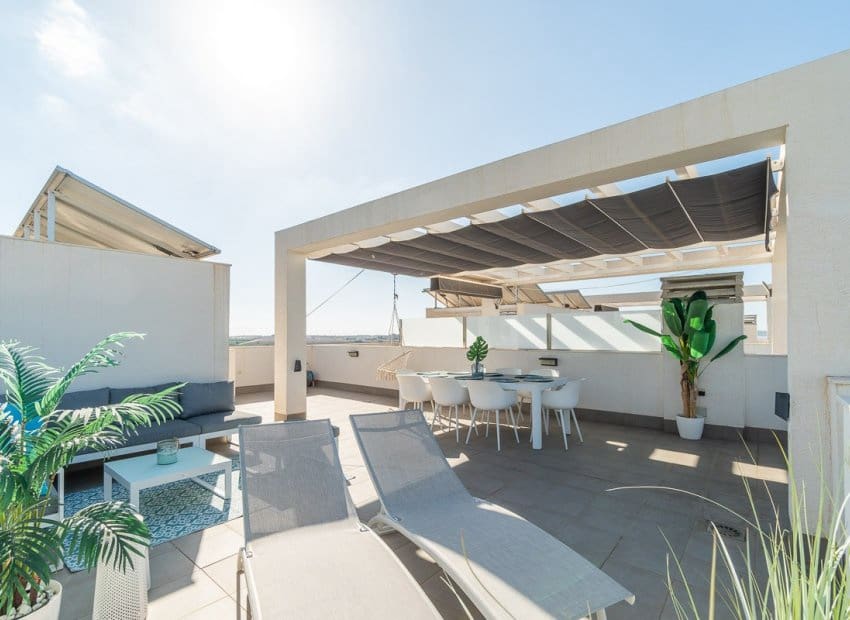 2 slaapkamer Appartement te koop in El Raso met zwembad - € 295.000 (Ref: 9840610)