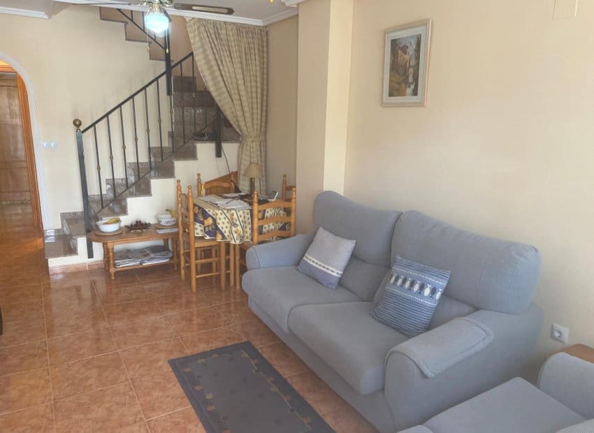 2 bedroom Townhouse for sale in Algorfa with pool - € 139,950 (Ref: 9840611)
