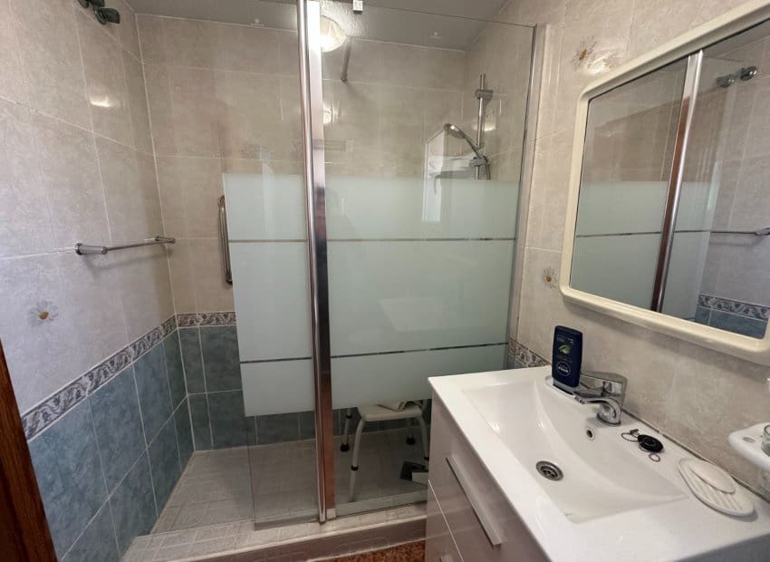 2 Zimmer Apartment zu verkaufen in Entre Naranjos mit Pool - 140.000 € (Ref: 9840617)