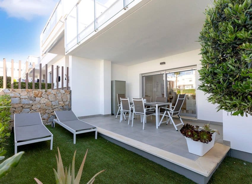 2 bedroom Apartment for sale in Vistabella with pool - € 260,000 (Ref: 9840618)