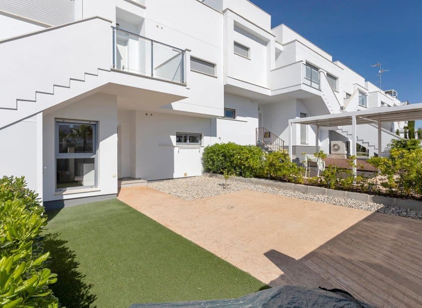 2 bedroom Apartment for sale in Vistabella with pool - € 260,000 (Ref: 9840618)
