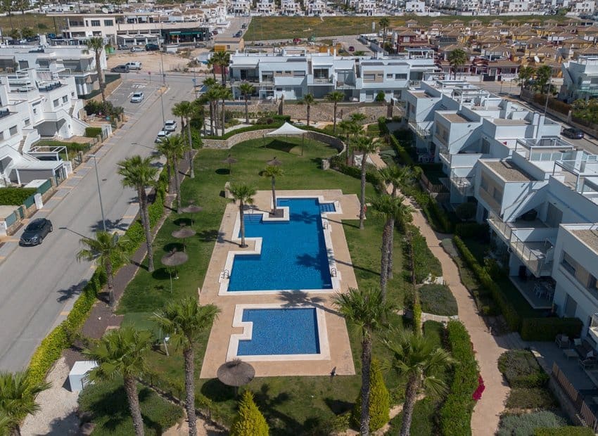 2 bedroom Apartment for sale in Vistabella with pool - € 260,000 (Ref: 9840618)